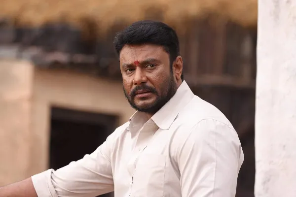 ಮಾಫಿ ಸಾಕ್ಷಿ ಶಾಕ್ ನಡುವೆ ದರ್ಶನ್‌ಗೆ ಮತ್ತೊಂದು ಶಾಕ್ – ದರ್ಶನ್‌ ಜೊತೆ ಇರಲ್ಲವೆಂದು ಇಬ್ಬರು ಆರೋಪಿಗಳು ಅರ್ಜಿ