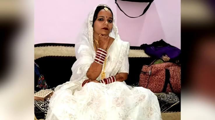 ಗರ್ಭಿಣಿ ಹೊಟ್ಟೆಗೆ ಒದ್ದ ಕಟುಕ ಪೊಲೀಸ್ – ಮಗು ಹುಟ್ಟಿದ ನಂತ್ರ ತಾಯಿ ಸಾ*ವು!