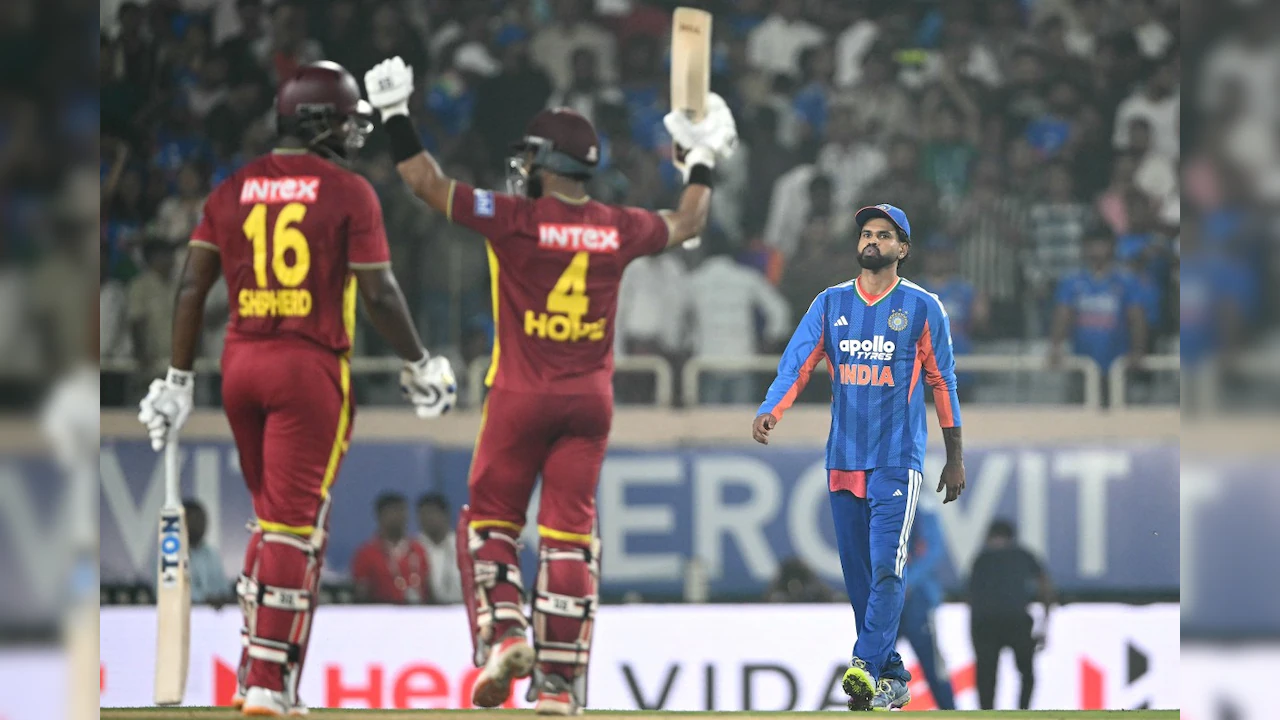 INDಗೆ ಗೆಲುವು.. WIಗೆ ಸಮಬಲ – ಹೈದ್ರಾಬಾದ್ ಅದೃಷ್ಟ ಯಾರಿಗೆ?ದುಬಾರಿ ಬೌಲರ್ಸ್ ಕೈಯಲ್ಲಿ ರಿಸಲ್ಟ್