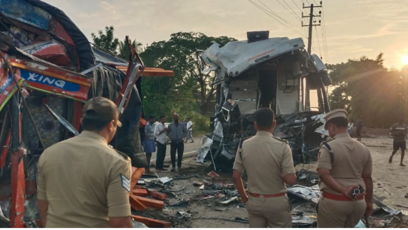 ಮೈಸೂರು ಬಳಿ ಭೀಕರ ಅಪಘಾತ! – ಬಸ್‌–ಲಾರಿ ಡಿಕ್ಕಿ, 4 ಮಂದಿ ಸಾವು!