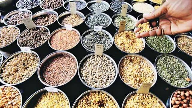 ಹಬ್ಬದ ಖುಷಿಗೆ ಬೆಲೆ ಏರಿಕೆ ಶಾಕ್! – ತೊಗರಿ ಬೇಳೆ ಕೆಜಿಗೆ ₹160!