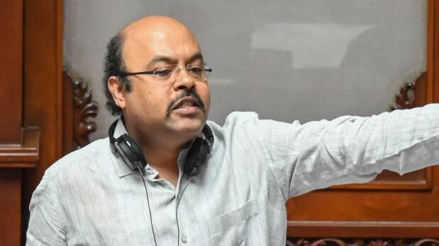 ಪುತ್ತೂರು ಟಿಕೆಟ್‌ಗಾಗಿ ನಮ್ಮಅಪ್ಪನನ್ನ ಬ್ಲಾಕ್‌ಮೇಲ್ ಮಾಡಿದ್ದಾರೆ – ಯತೀಂದ್ರ ಸಿದ್ದರಾಮಯ್ಯ