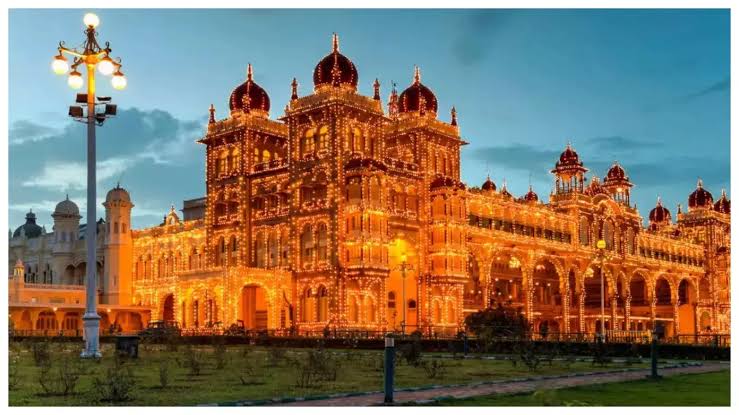 ಮೈಸೂರು ದಸರಾಕ್ಕೆ ಹೋಗ್ತಿದ್ದೀರಾ? ಈ 6 ತಾಣ ಮಿಸ್ ಮಾಡ್ಬೇಡಿ!- ಅರಮನೆ ಮಾತ್ರವಲ್ಲ… ಮೈಸೂರಿನ ಸುತ್ತ ಇಷ್ಟೊಂದು ಜಾಗಗಳಿವೆ!