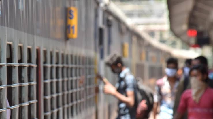 ಮೈಸೂರು ದಸರಾಕ್ಕೆ ರೈಲ್ವೆ ಇಲಾಖೆ ಗುಡ್ನ್ಯೂಸ್ – ಬೆಂಗಳೂರು–ಮೈಸೂರು ನಡುವೆ ಹೆಚ್ಚುವರಿ ವಿಶೇಷ ರೈಲು